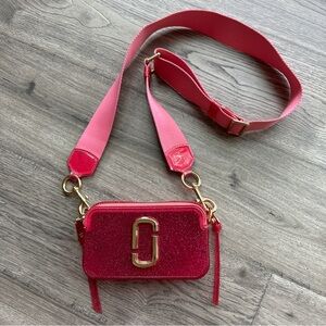 MARC JACOBS Jelly Glitter Snapshot Bag Glitter Pink